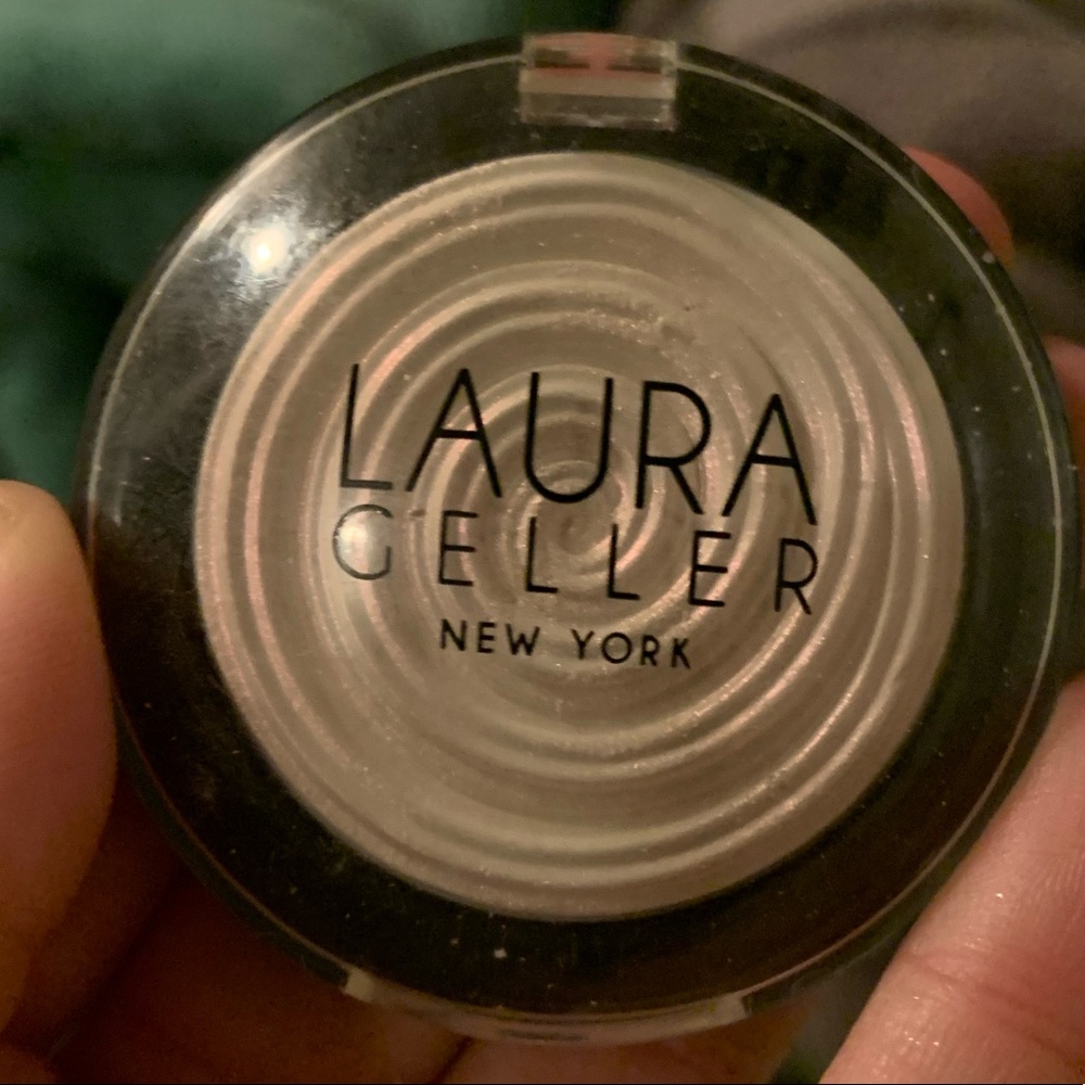 Laura Geller Illuminator
